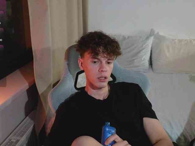 CuteThomas Sex Cam Show