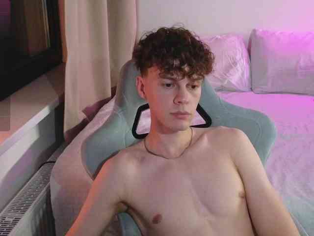 CuteThomas Sex Cam Show