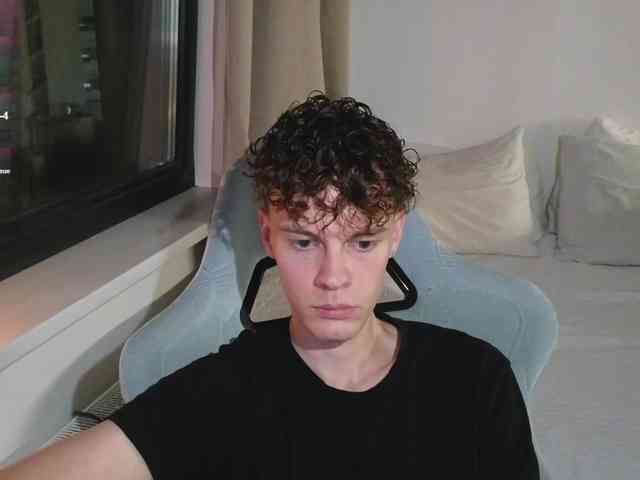 CuteThomas Sex Cam Show