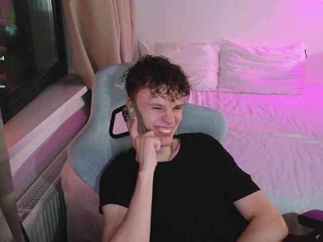 CuteThomas CuteThomas