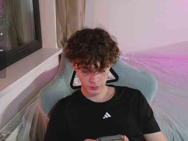 CuteThomas CuteThomas