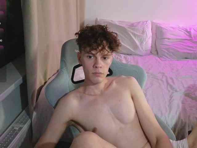 CuteThomas Sex Cam Show