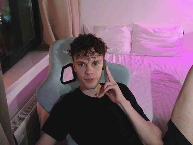 CuteThomas CuteThomas