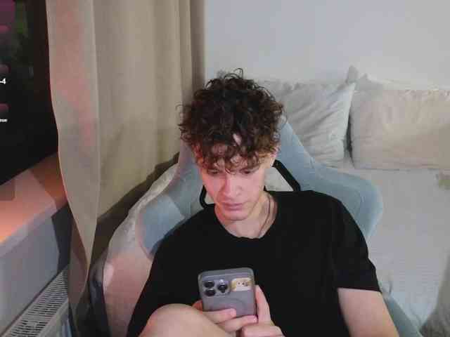 CuteThomas Sex Cam Show