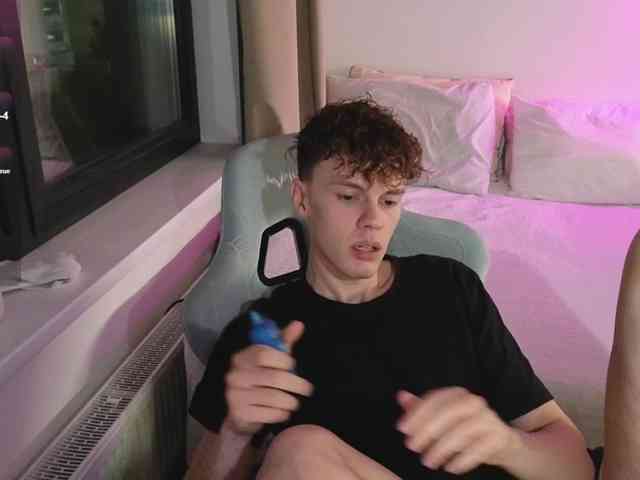 CuteThomas Sex Cam Show