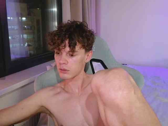 CuteThomas CuteThomas
