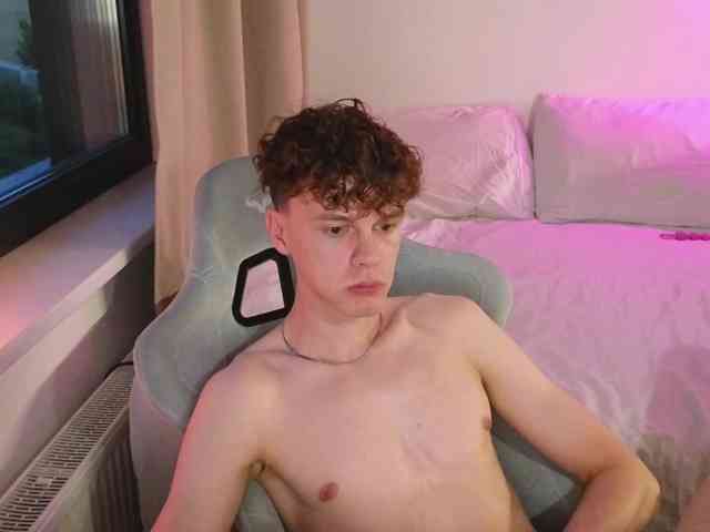 CuteThomas Sex Cam Show