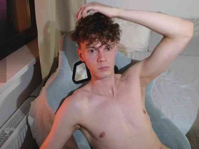 CuteThomas Sex Cam Show
