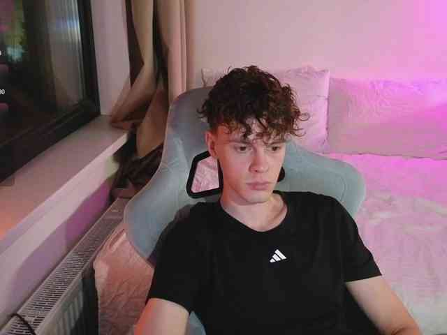 CuteThomas CuteThomas