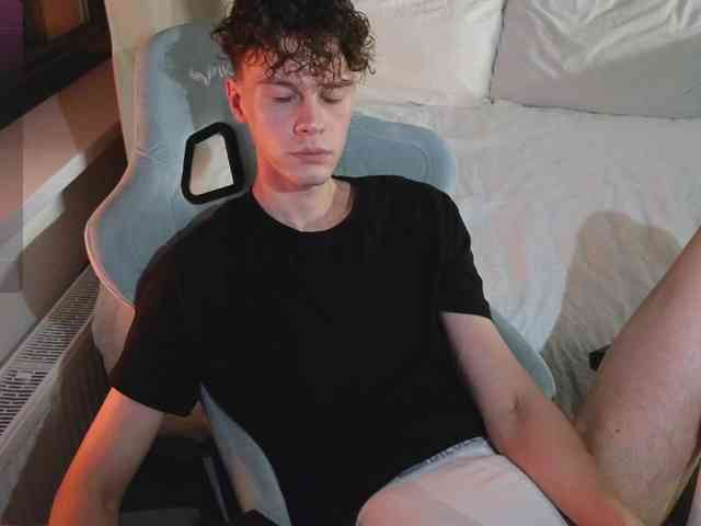 CuteThomas Sex Cam Show