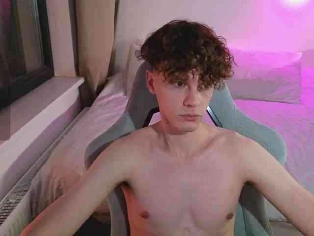 CuteThomas CuteThomas