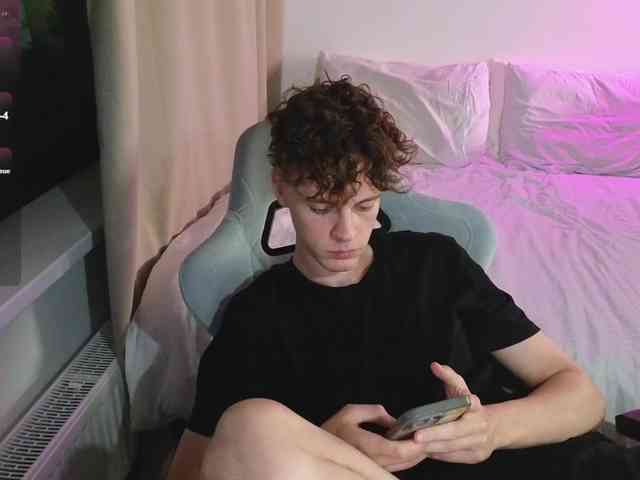 CuteThomas Sex Cam Show