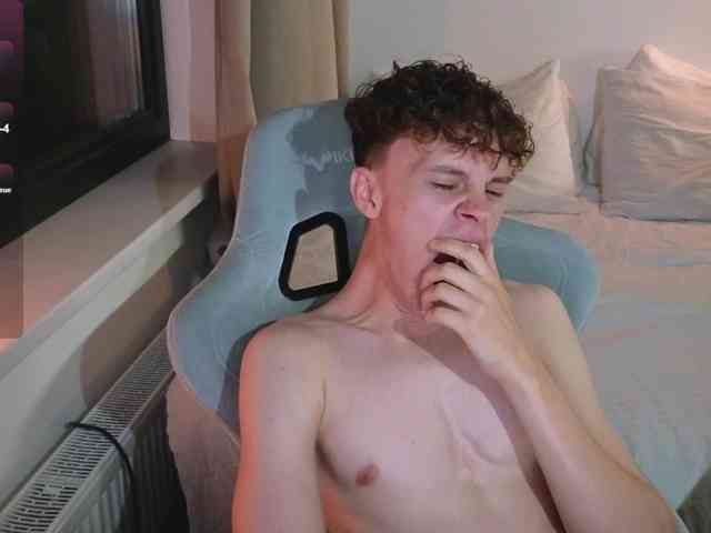 CuteThomas Sex Cam Show