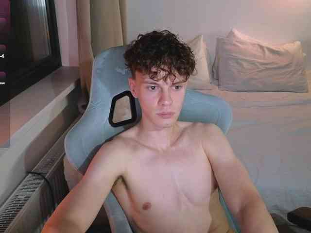 CuteThomas CuteThomas