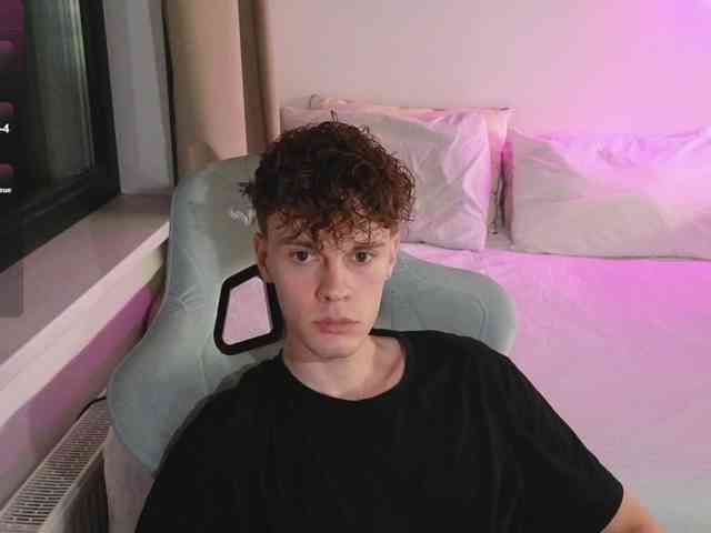 CuteThomas Sex Cam Show
