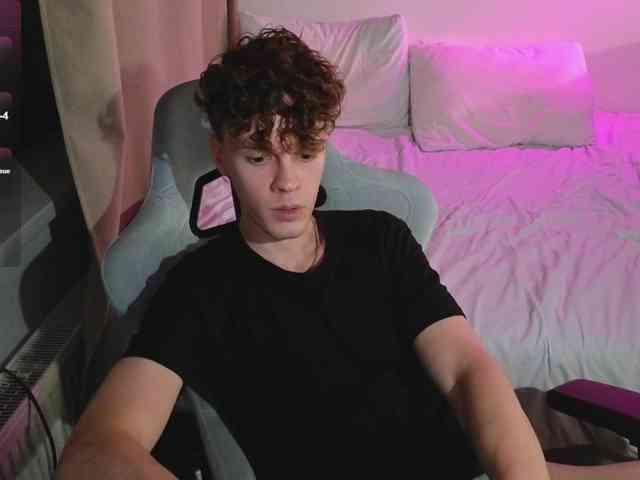 CuteThomas CuteThomas