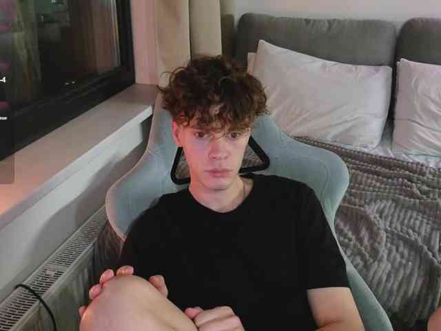CuteThomas CuteThomas