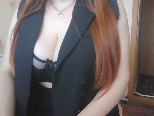 MissieLorrie live cam on BongaCams