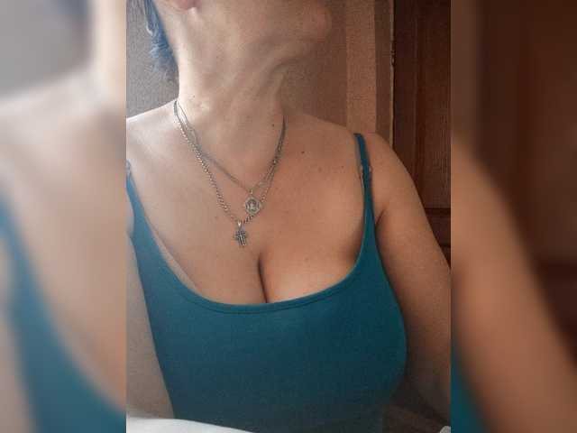 MissieLorrie live cam on BongaCams