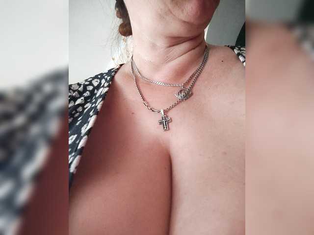 MissieLorrie live cam on BongaCams