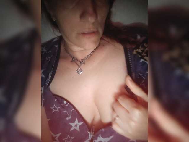 MissieLorrie live cam on BongaCams