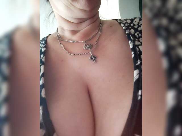 MissieLorrie live cam on BongaCams