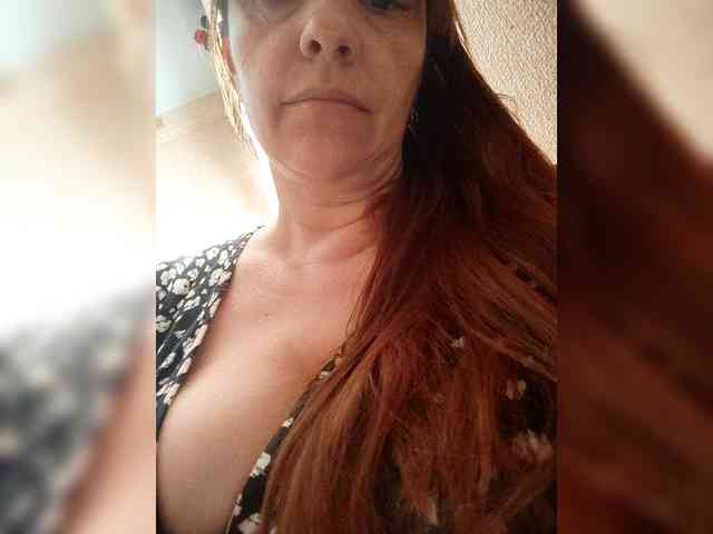 MissieLorrie webcam