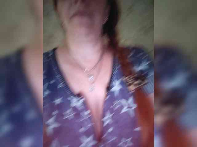 MissieLorrie webcam