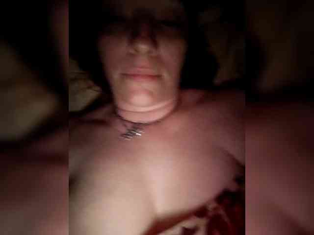 MissieLorrie webcam