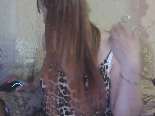 MissieLorrie webcam