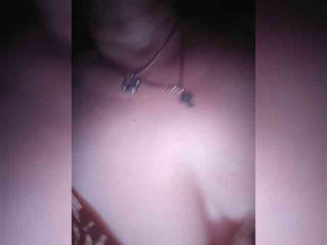 MissieLorrie webcam