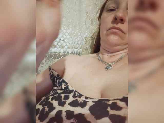 MissieLorrie webcam