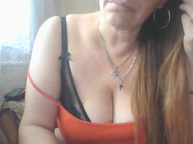 MissieLorrie webcam