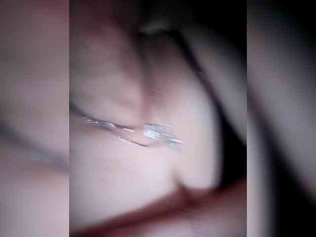 MissieLorrie webcam