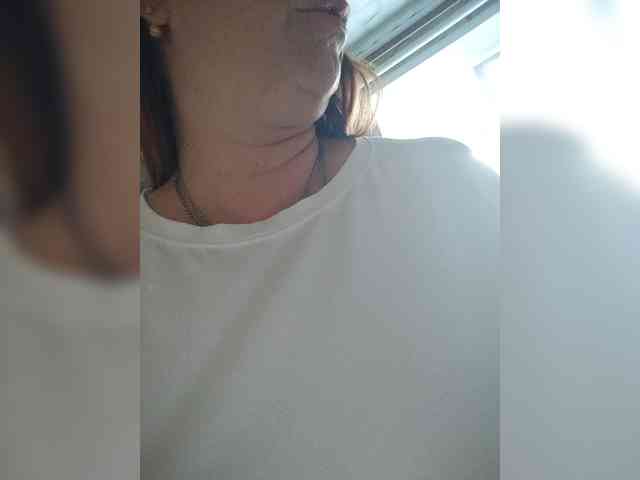 MissieLorrie webcam