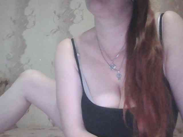 MissieLorrie webcam
