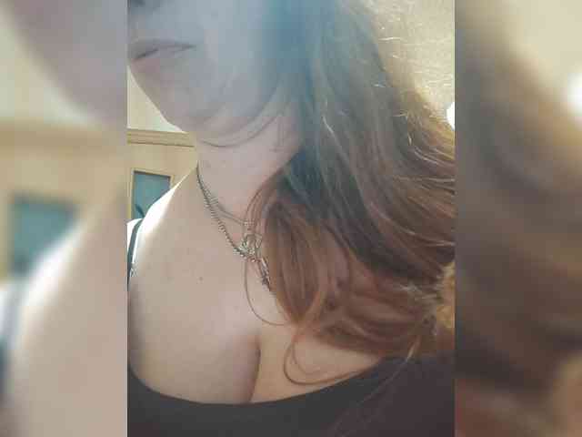 MissieLorrie webcam