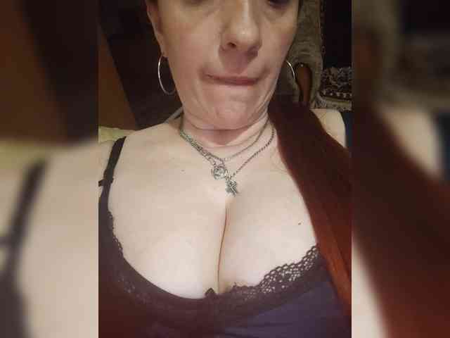 MissieLorrie webcam