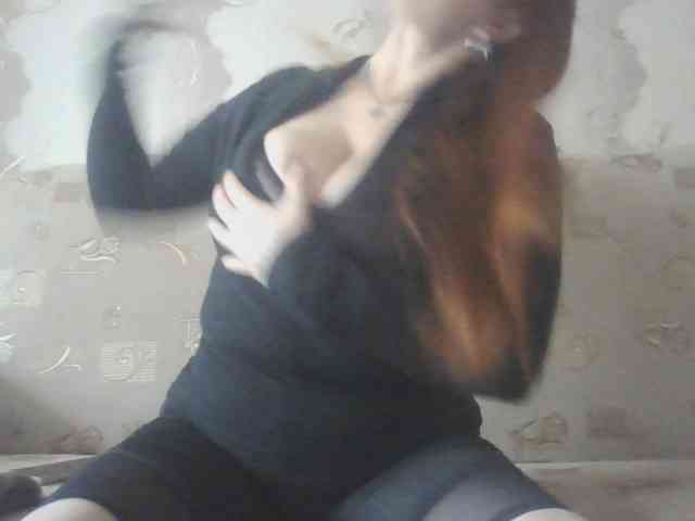 MissieLorrie webcam