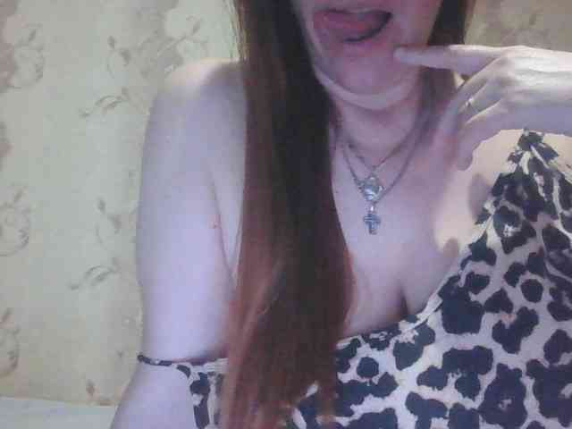 MissieLorrie webcam