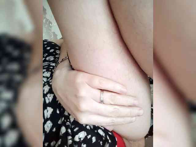 MissieLorrie webcam