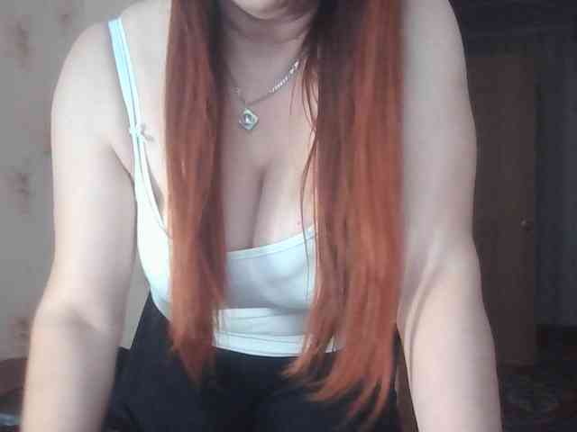 MissieLorrie webcam
