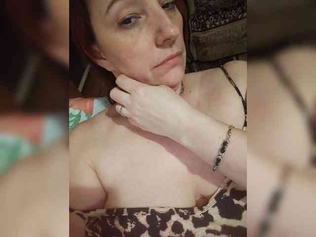 MissieLorrie webcam