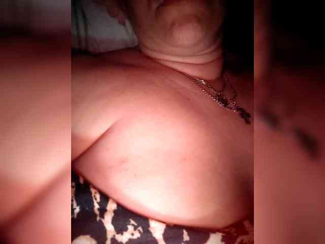 MissieLorrie webcam