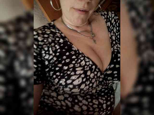 MissieLorrie webcam