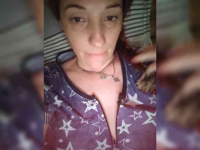 MissieLorrie webcam