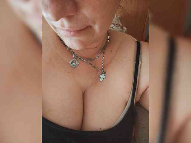 MissieLorrie webcam