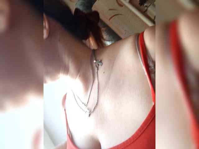 MissieLorrie webcam