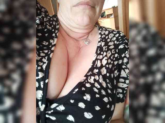 MissieLorrie webcam
