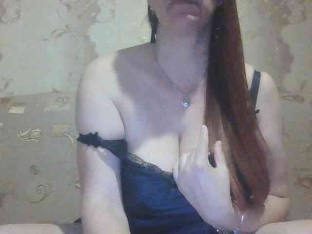 MissieLorrie webcam